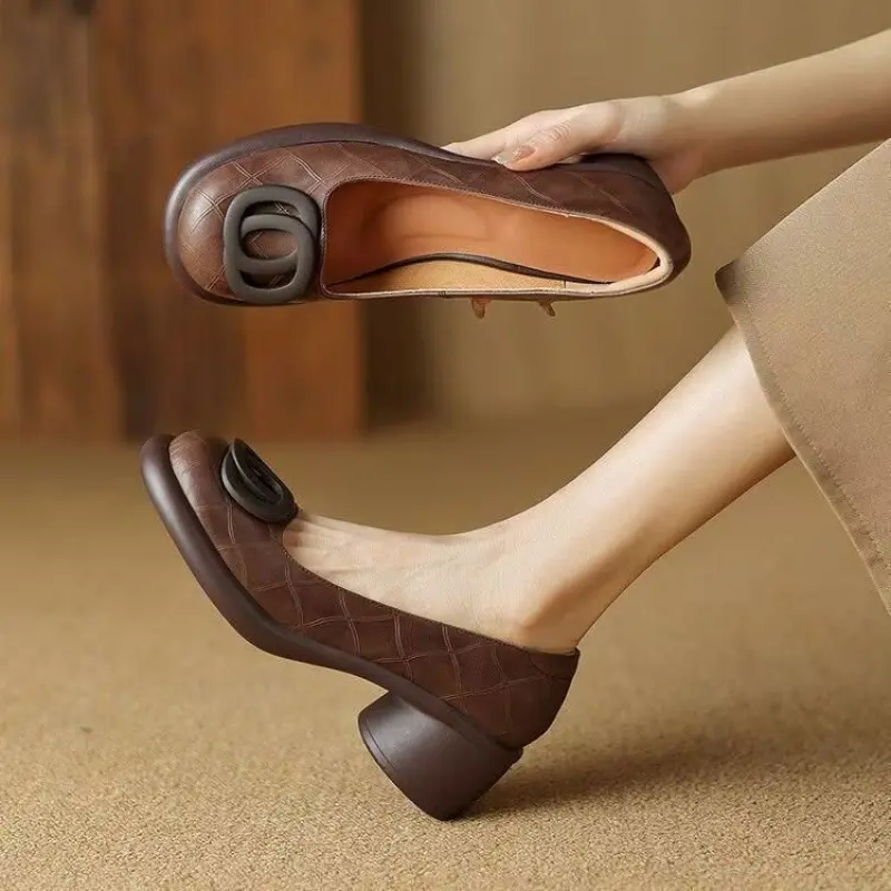 Flat Mary Jane Shoes – Comfortable, Versatile & Stylish