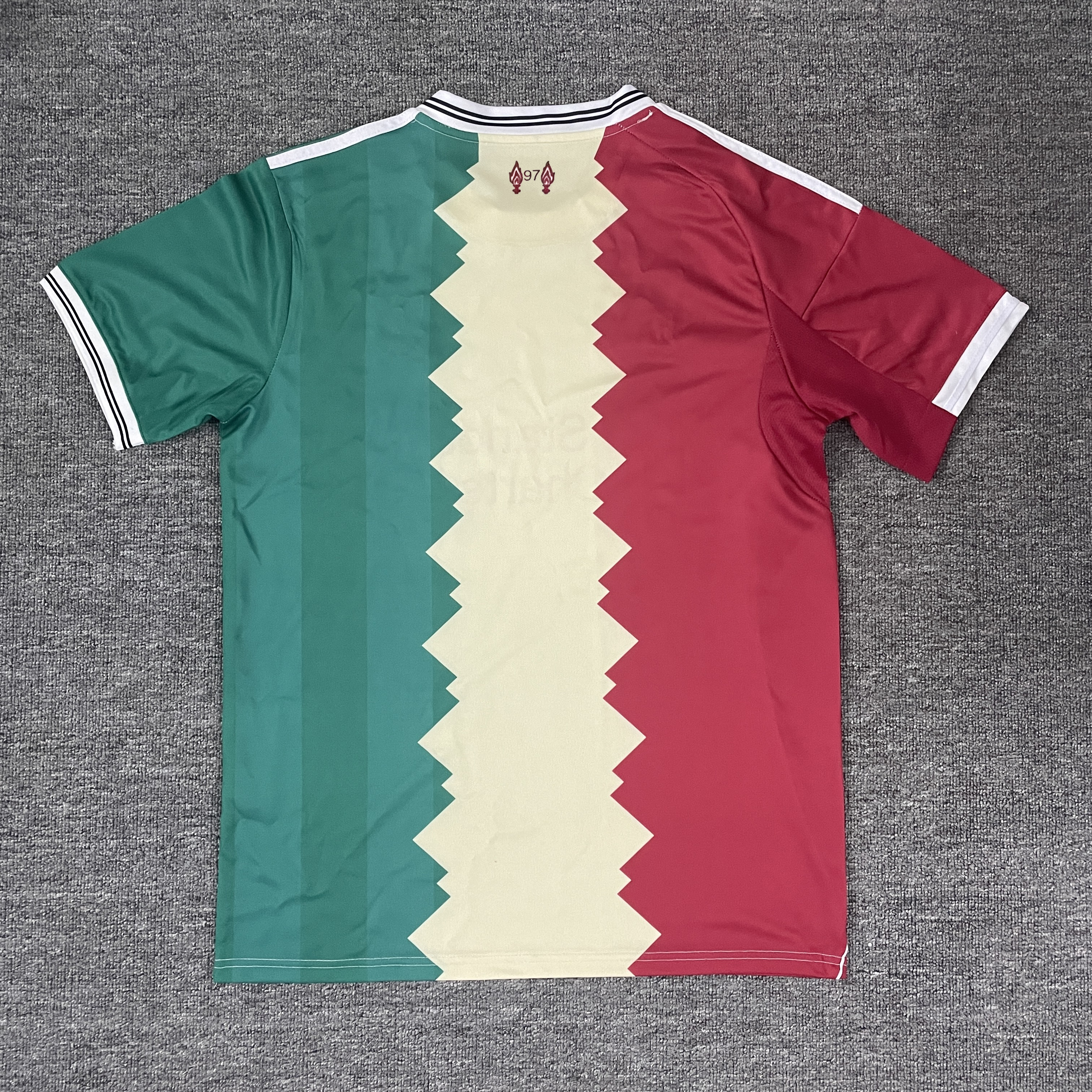 【S~4XL】Liverpool 25/26 'Christmas' Special Edition Jersey