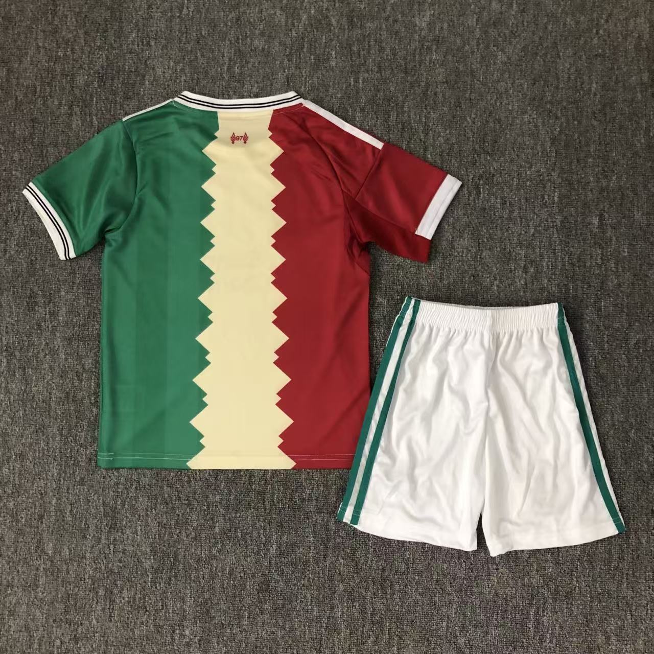 Kids Liverpool Christmas Special Edition Jersey