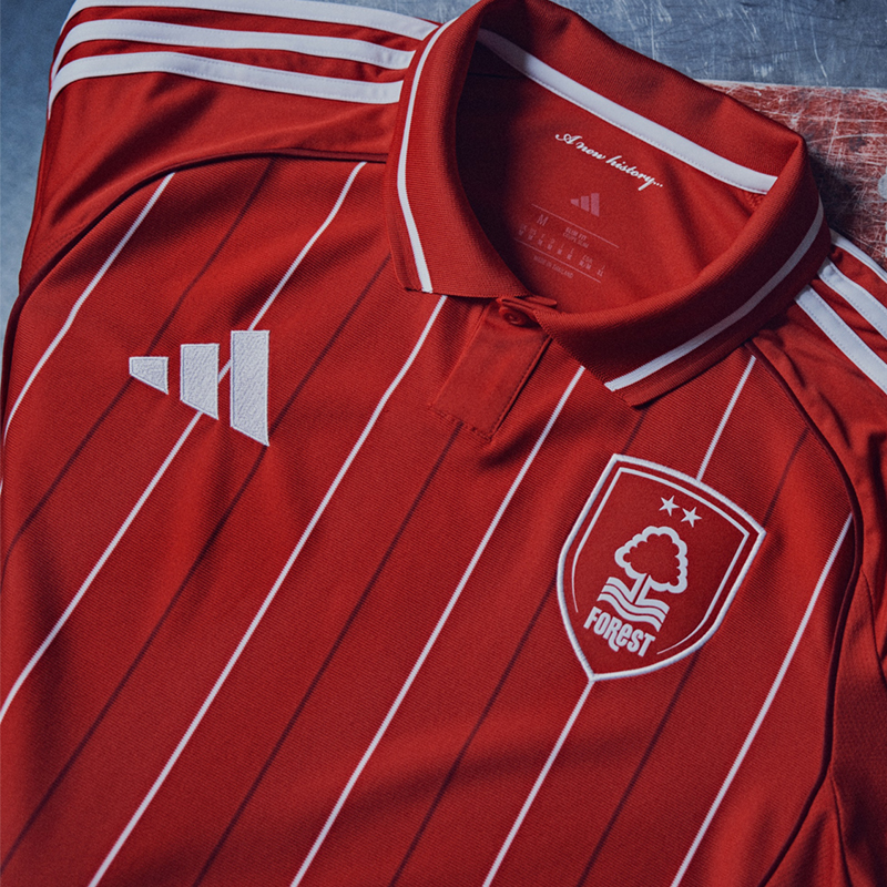 【S~4XL】Nottingham Forest 25/26 Home Football Jersey【No sponsor】
