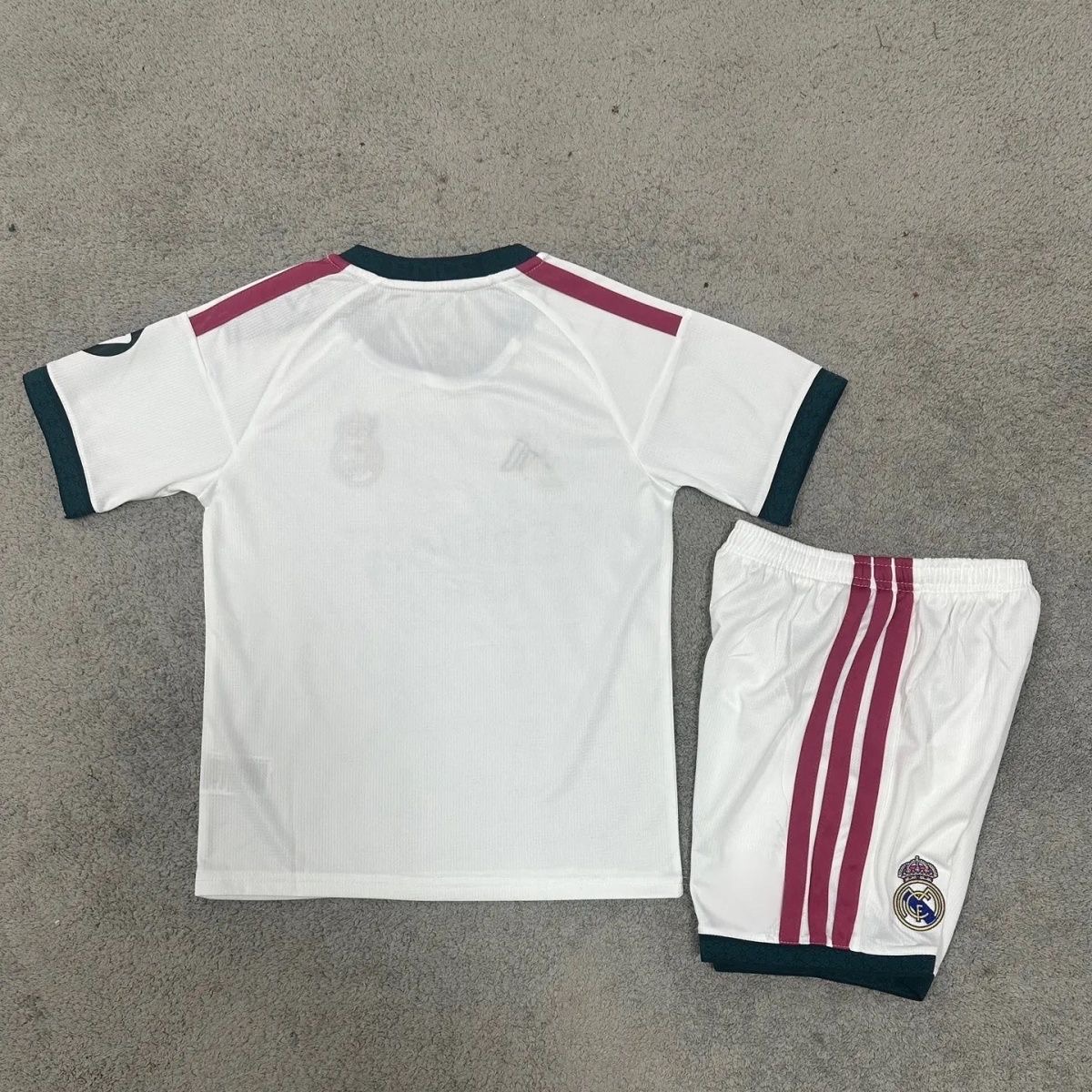 Kids Real Madrid 26/27 Home Jersey