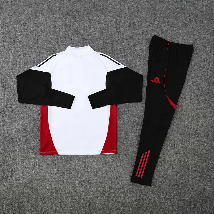 Manchester United 25/26 Half-Length Training Jersey