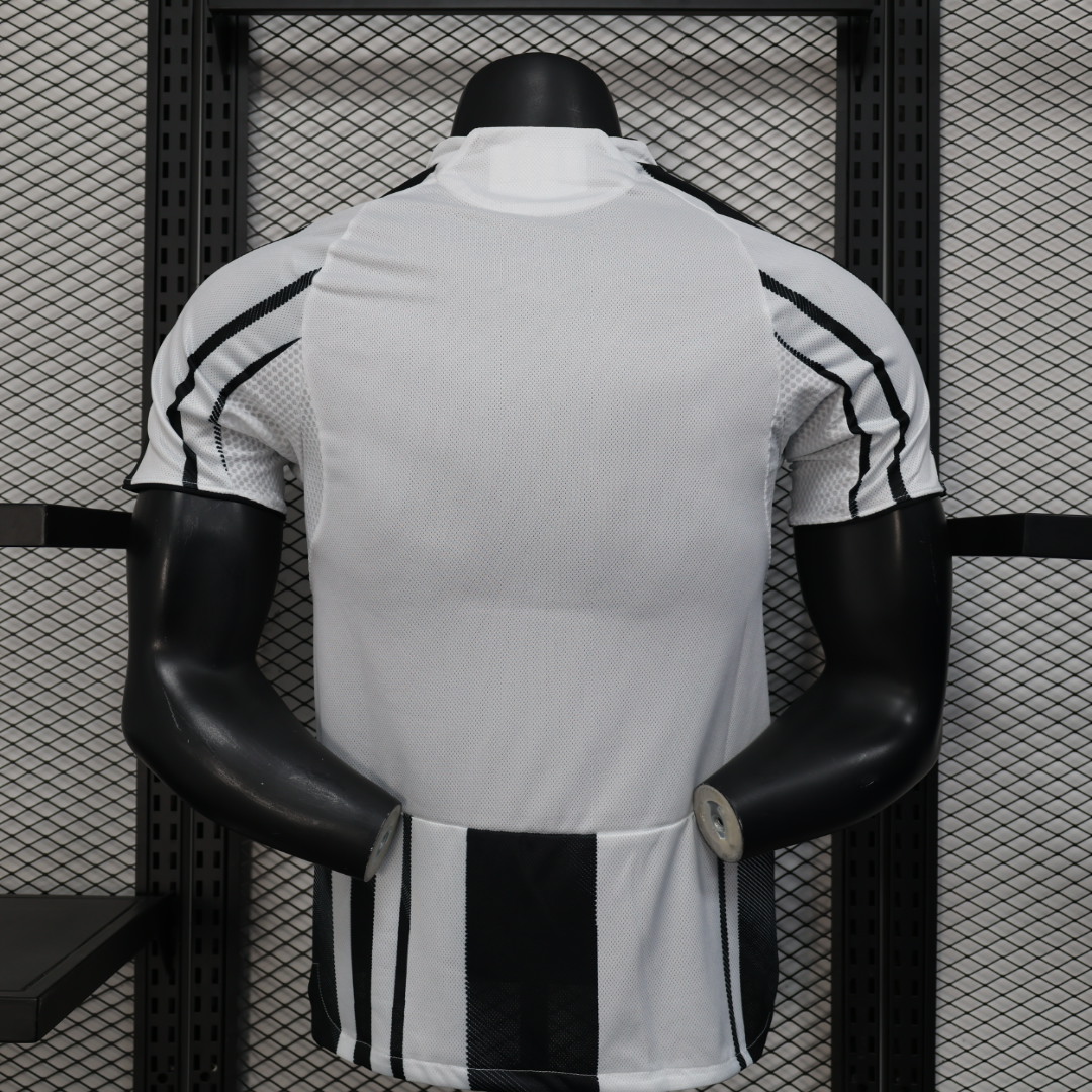 Player Edition - Juventus 25/26 Home Football Jersey