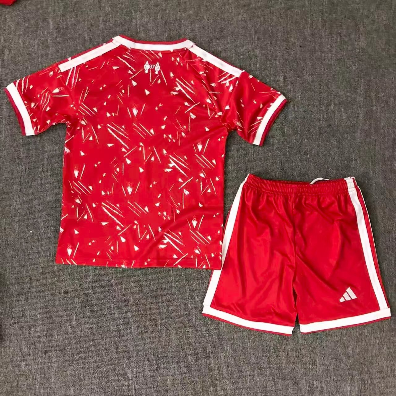 Kids Liverpool 26/27 Home Jersey