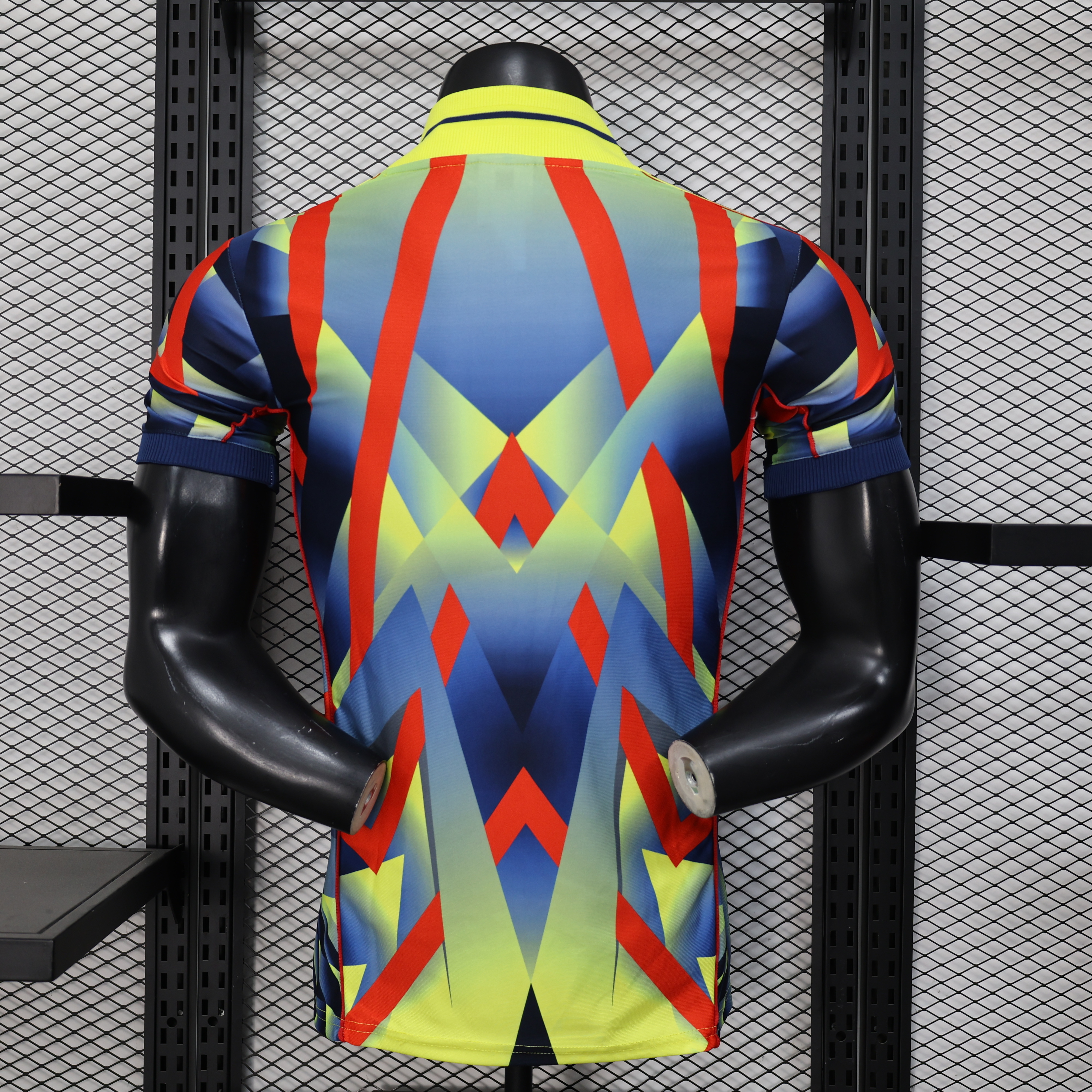 Player Edition - Arsenal 25/26 Retro Lifestyle Jersey