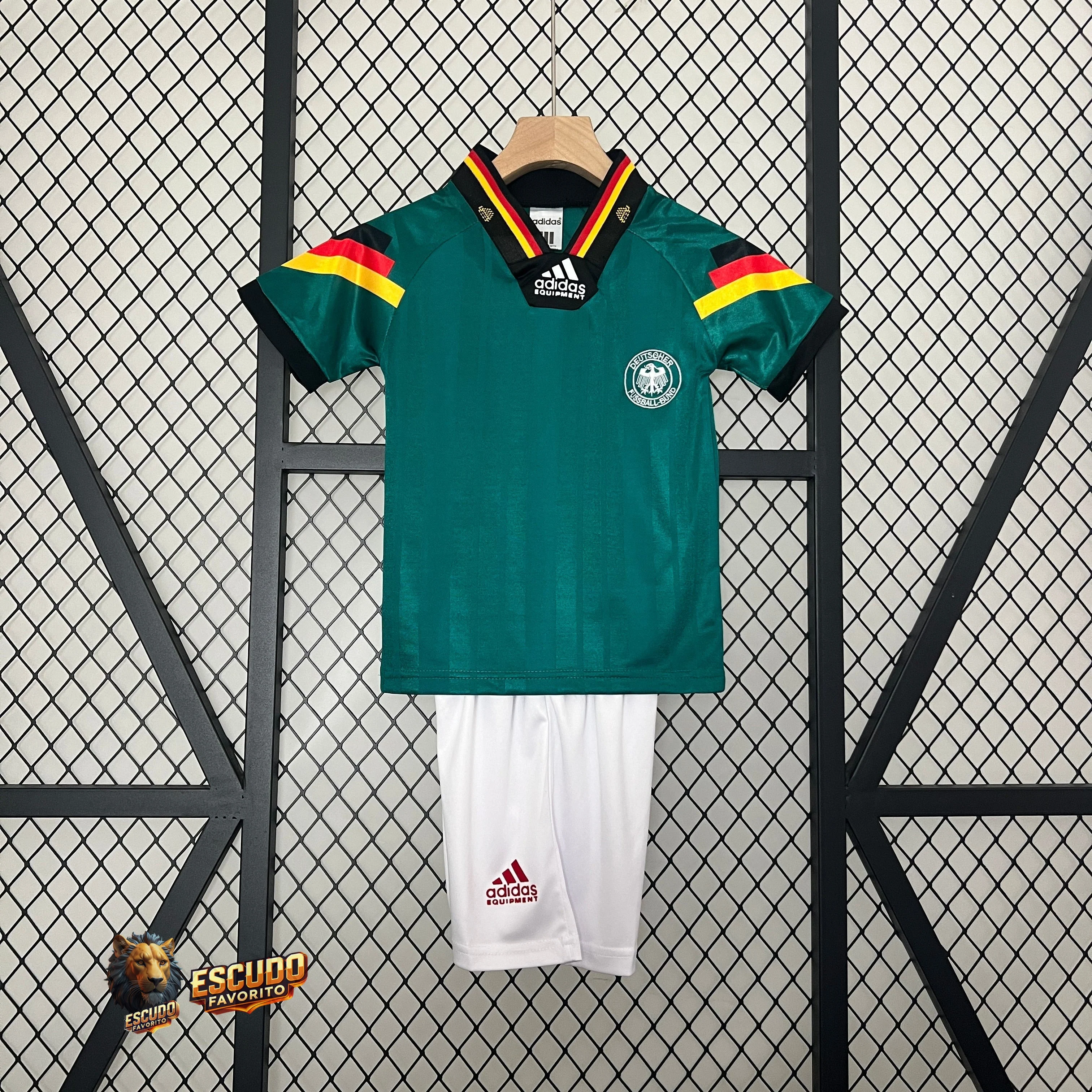 CAMISETA ALEMANIA II 1992 EQUIPACIÓN PARA NIÑOS (RETRO)
