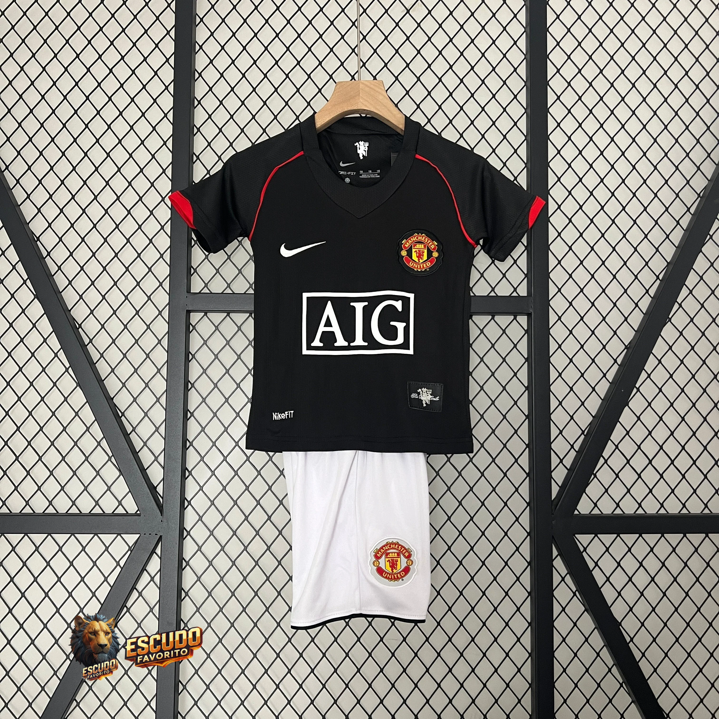 CAMISETA MANCHESTER UNITED BLACK 07/08 EQUIPACIÓN PARA NIÑOS (RETRO)