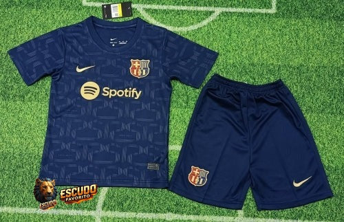 BARCELONA PRÉ JUEGO 24/25 EQUIPACIÓN PARA NIÑOS