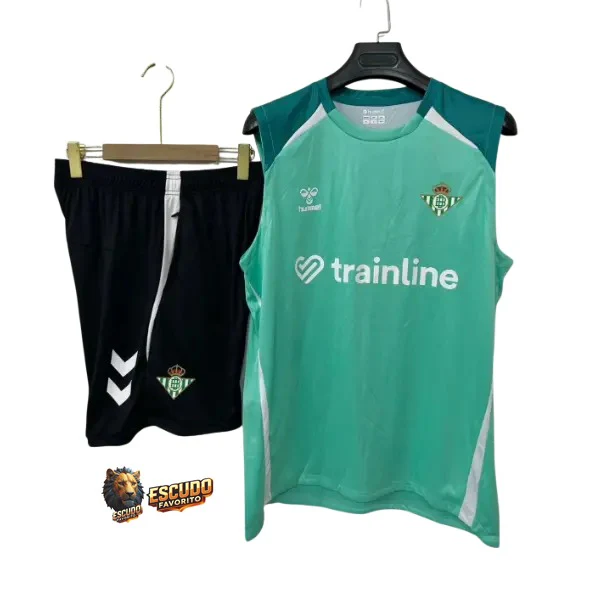 CONJUNTO BÉTIS ENTRENAMIENTO SIN MANGA HOMBRE 25/26