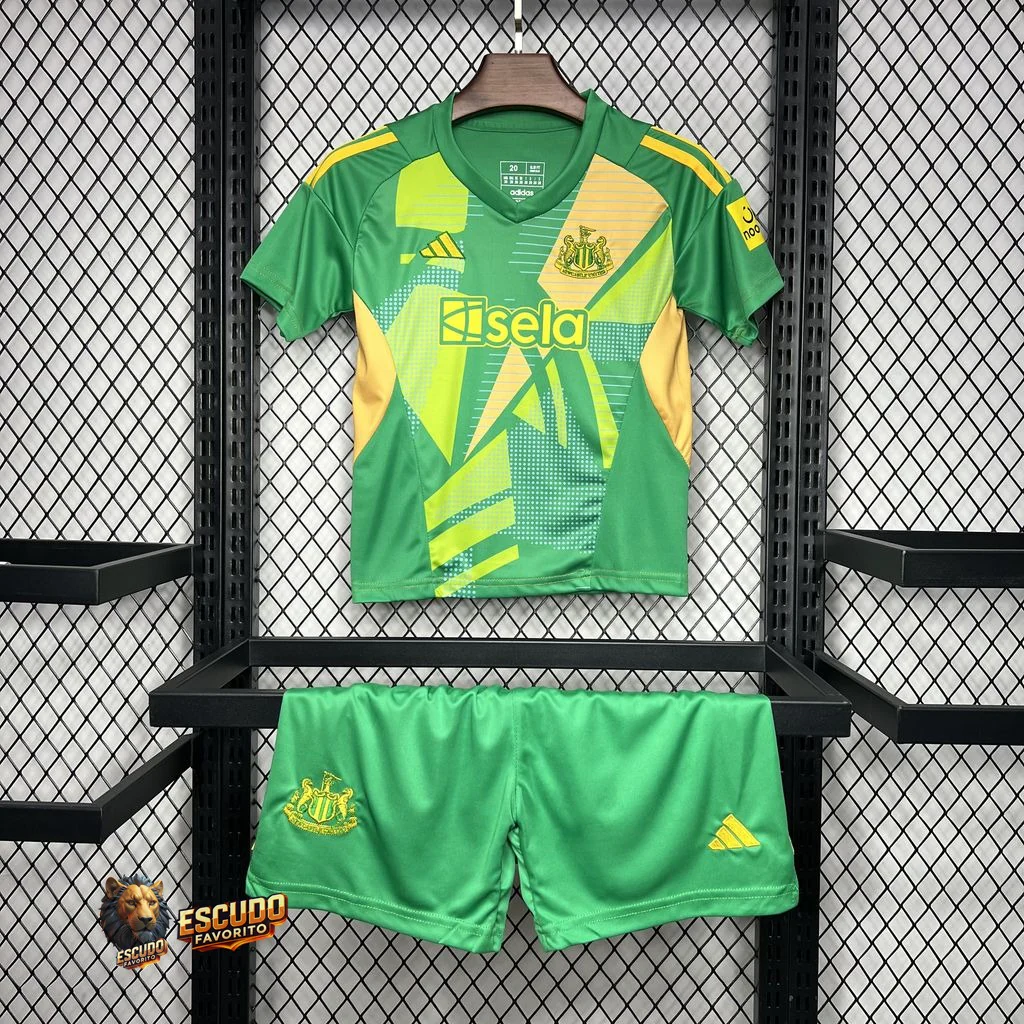 NEWCASTLE PORTERO 24/25 EQUIPACIÓN PARA NIÑOS