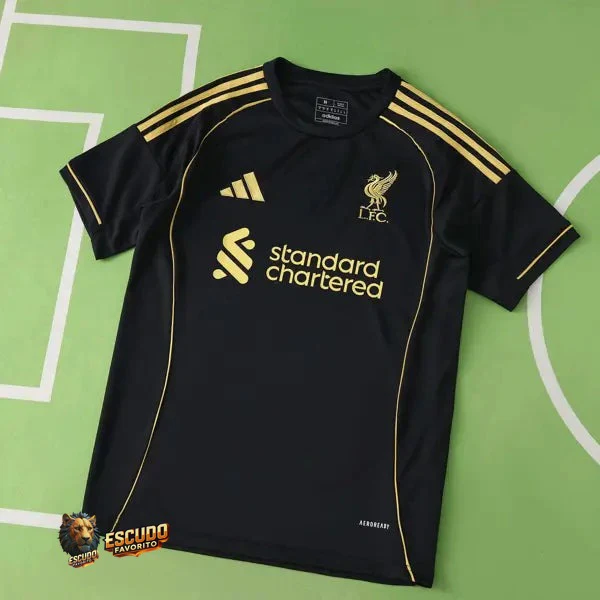 CAMISETA LIVERPOOL NEGRA ENTRENAMIENTO 25/26 HOMBRE